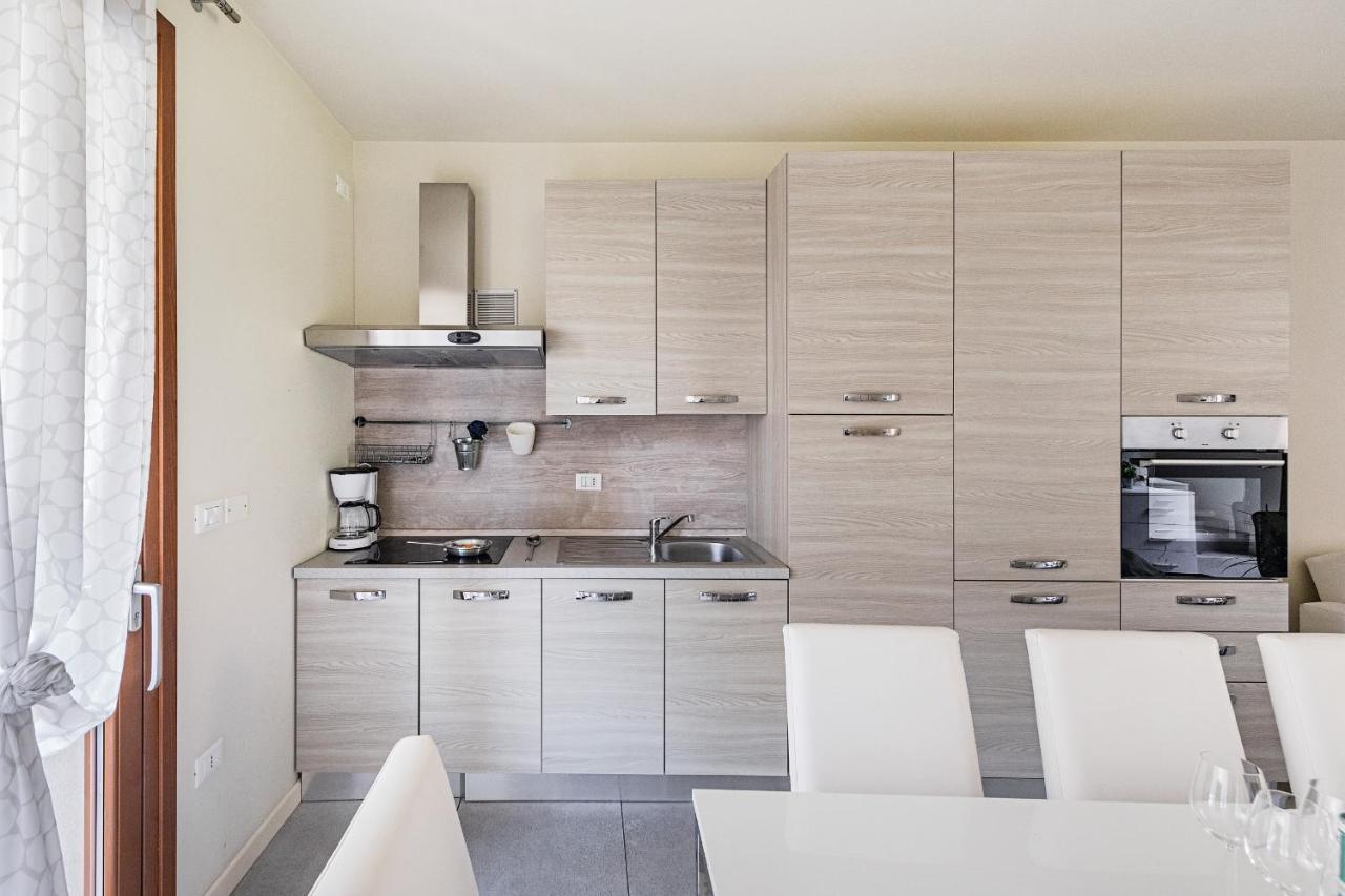 La Romantica Holiday Home By Wonderful Italy Manerba del Garda Exterior foto
